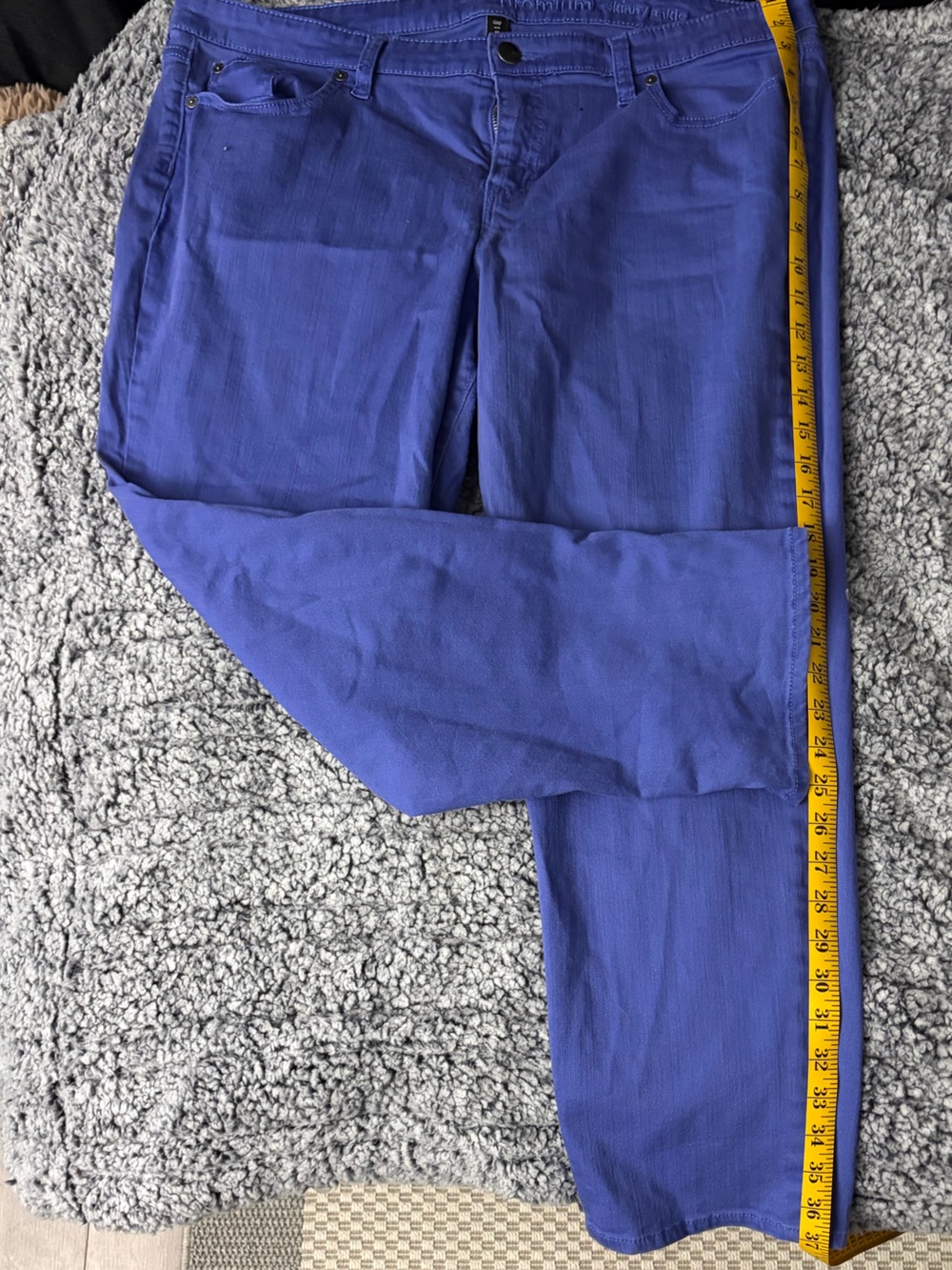 GAP Women's Vibrant Purple Ankle Straight Crop Pants - Picture 3 of 3